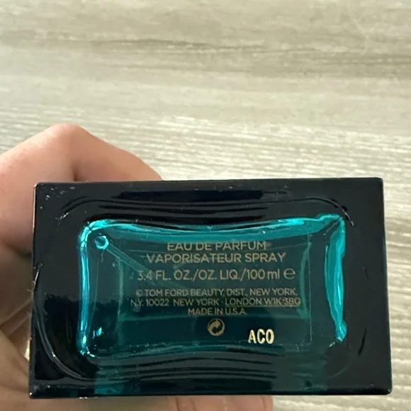 Tom Ford Neroli Portofino Eau de Perfum 100 ml 3.4 fl. Oz. Perfume Teal and Gold - Picture 4 of 4